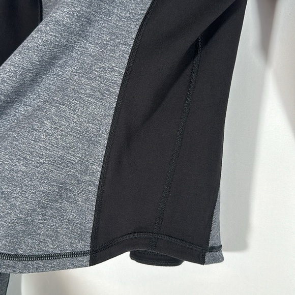 Lululemon Run: U-Turn Pullover Black & Grey Reversible Long Sleeve Sweater - Picture 5 of 9
